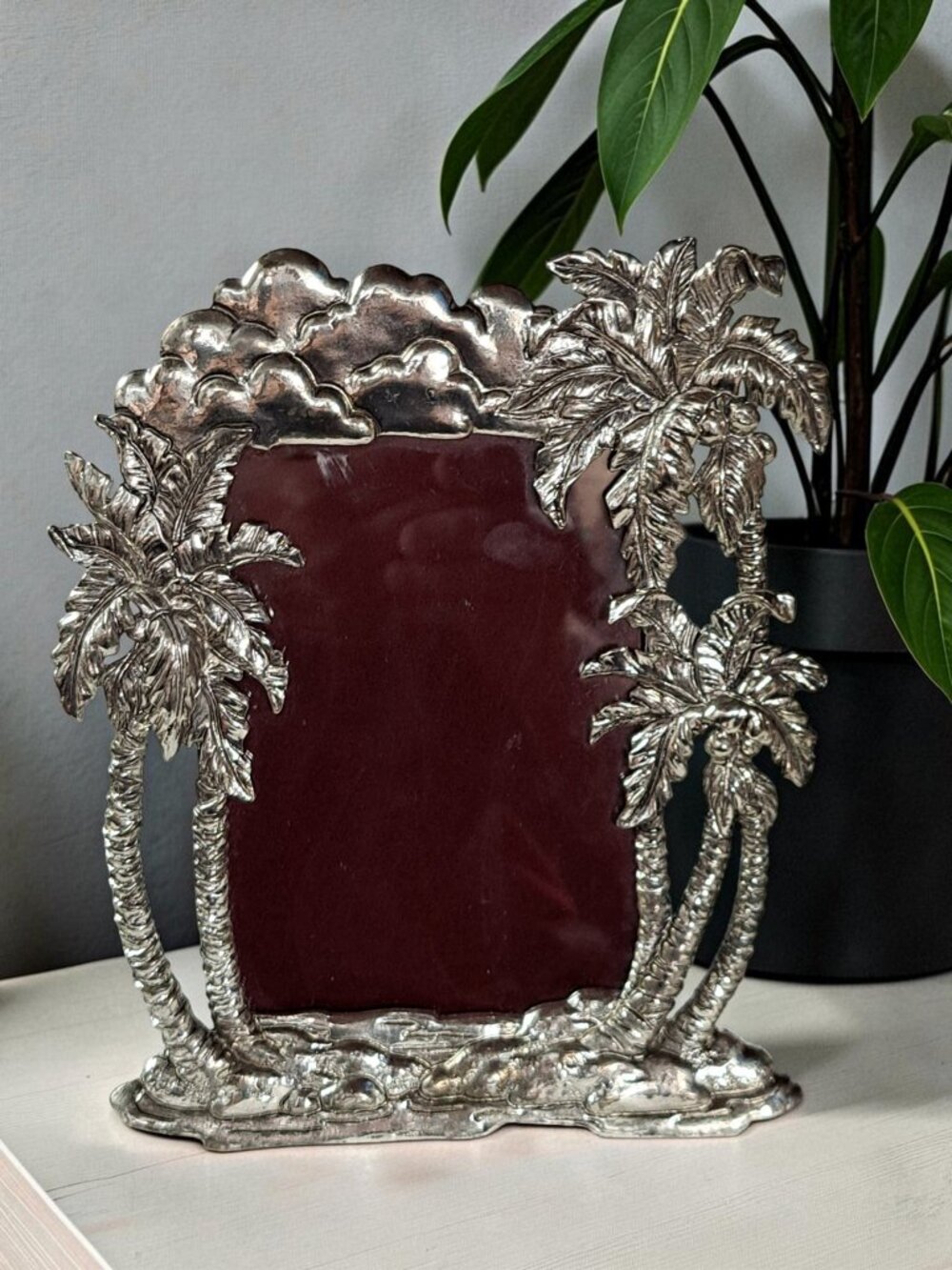 Vintage Tropical Silver Palm Tree Photo Frame